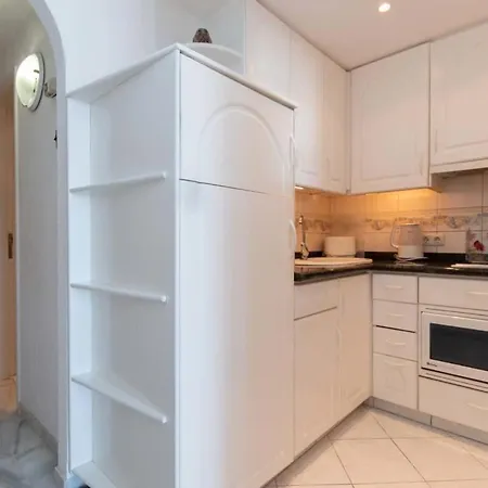 Club Atlantis 120 - With Sea And Pool View アパート アデヘ